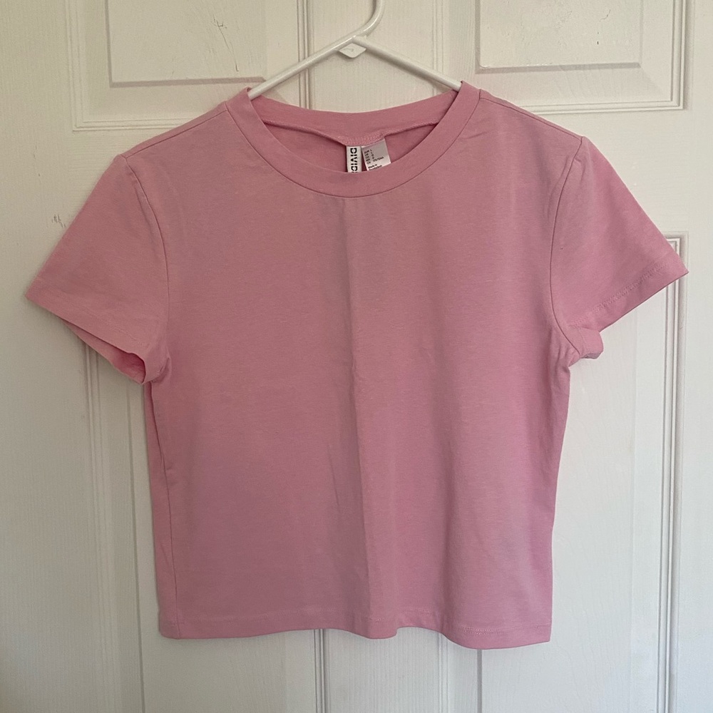 4/$10 H&M cropped tee